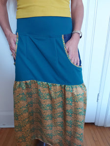 The long skirt with low pockets